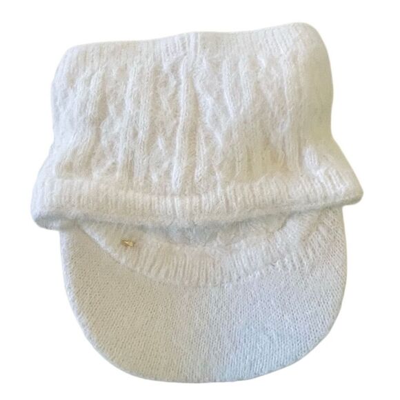 LAST ONE! Women\'s Cream Knit Winter Beanie Visor Hat with Ponytail Opening – main image 4